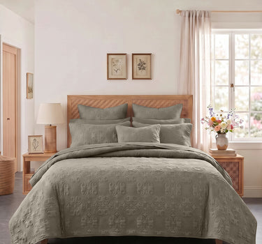 Sensation - Quilted King Bedcover Set with 2 Pillow Covers(Walnut)