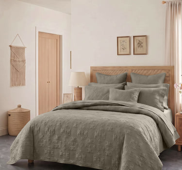 Sensation - Quilted King Bedcover Set with 2 Pillow Covers(Walnut)