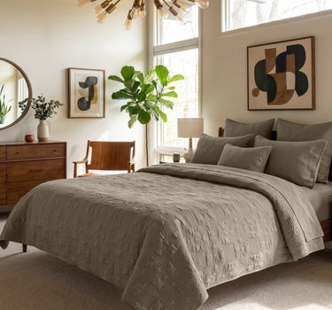 Sensation - Quilted King Bedcover Set with 2 Pillow Covers(Walnut)