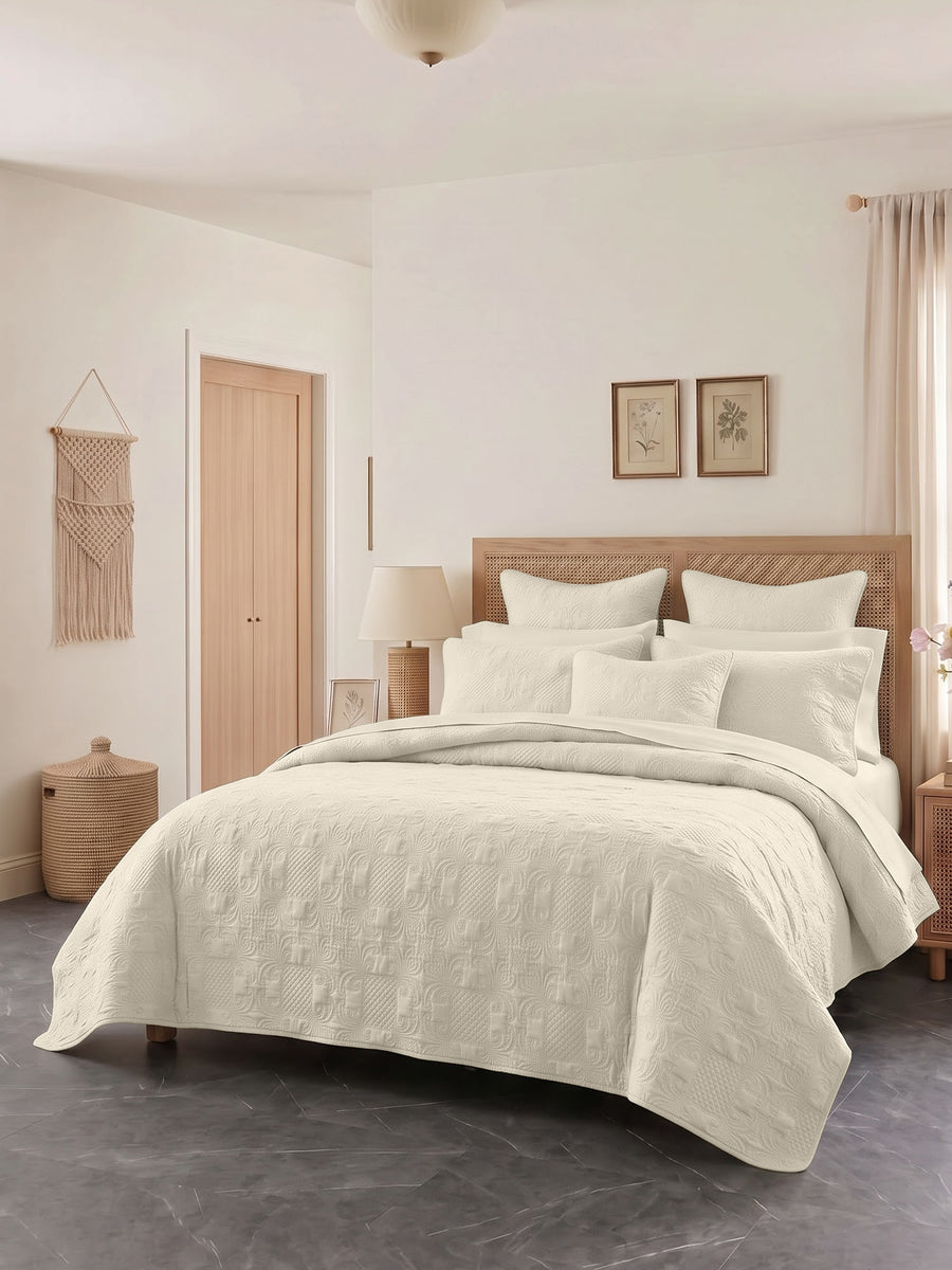 Sensation - Quilted King Bedcover Set with 2 Pillow Covers(Beige) — view 3