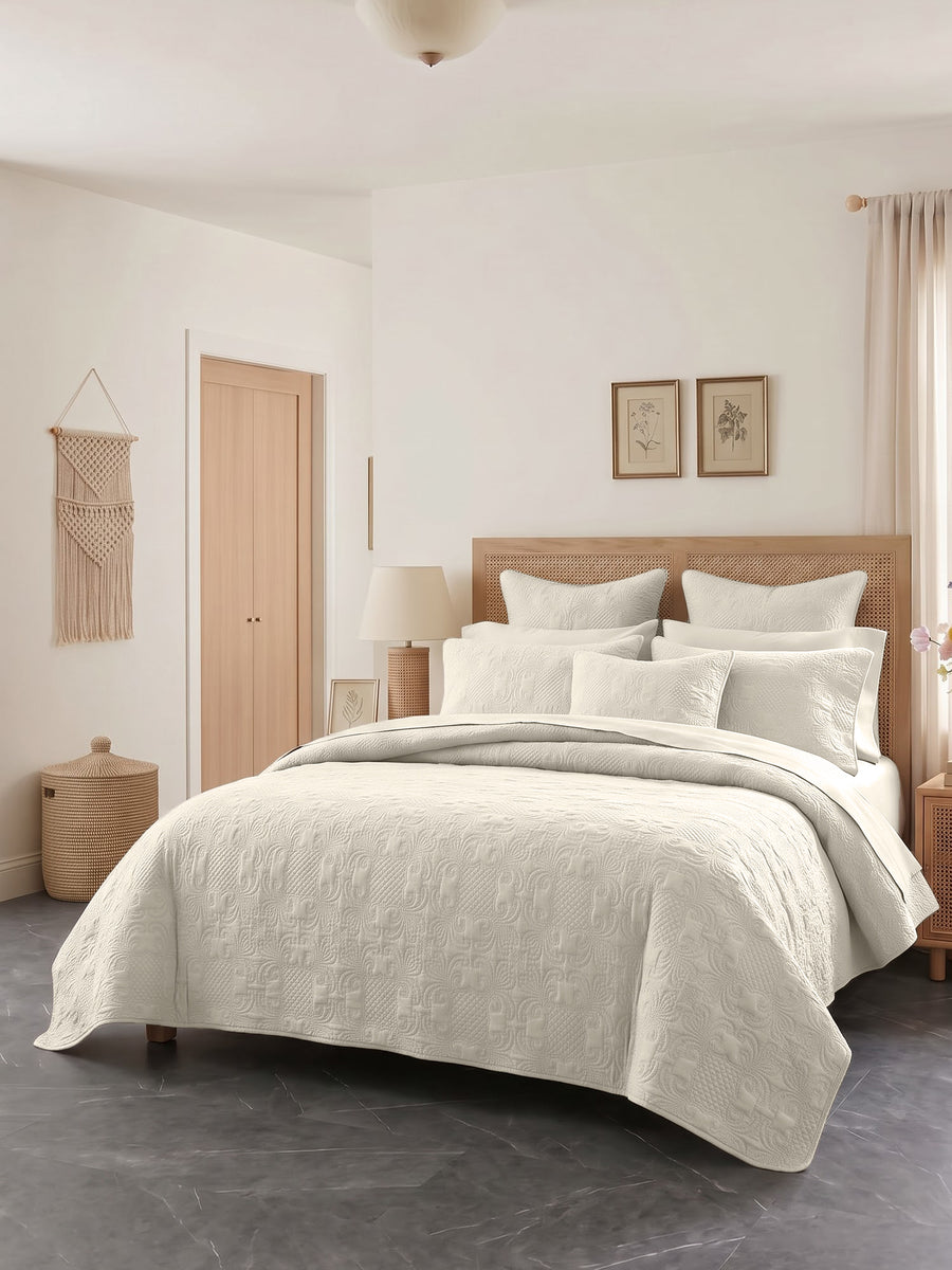 Sensation - Quilted King Bedcover Set with 2 Pillow Covers(Cream) — view 3