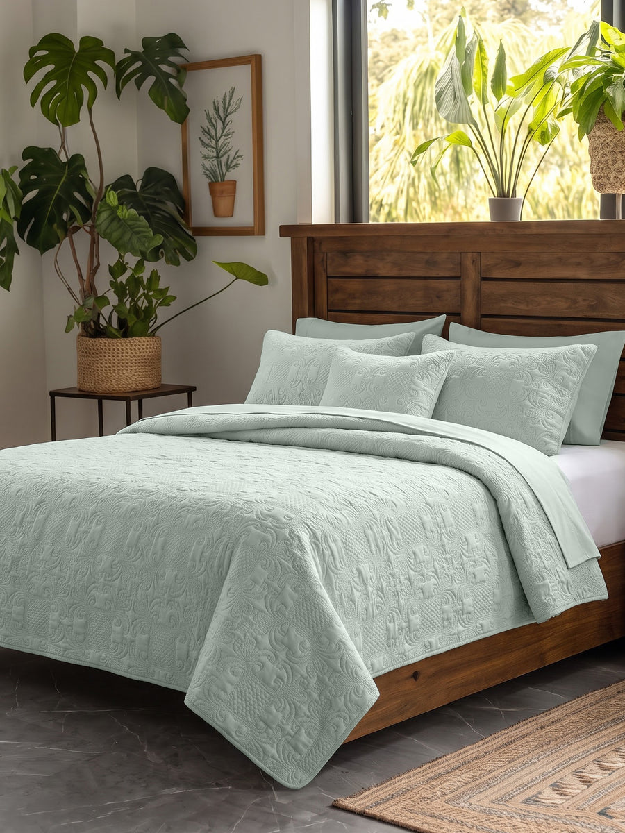Sensation - Quilted King Bedcover Set with 2 Pillow Covers(Pistachio) — view 1